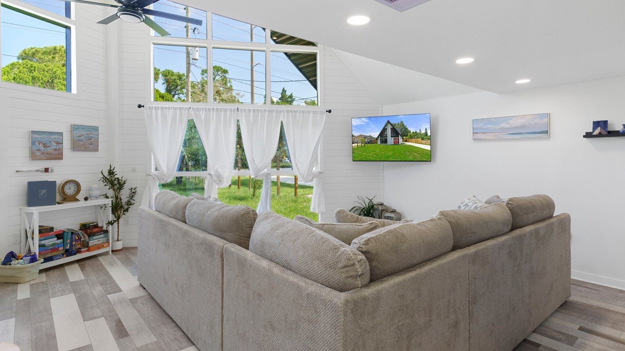 Photo of Livingroom in Hudson