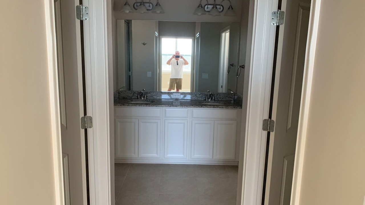 Photo of Bathroom in Naples