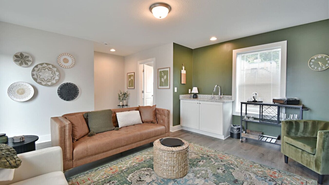 Photo of Livingroom in Knoxville
