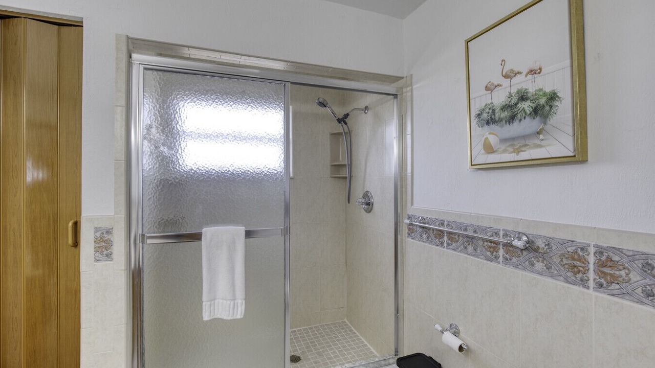 Photo of Bathroom in Ocean Dunes South
