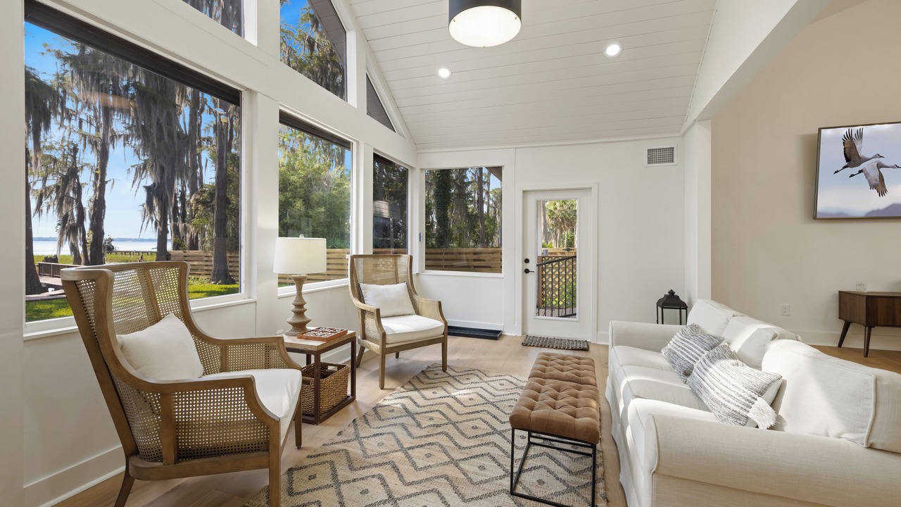 Photo of Livingroom in Melrose