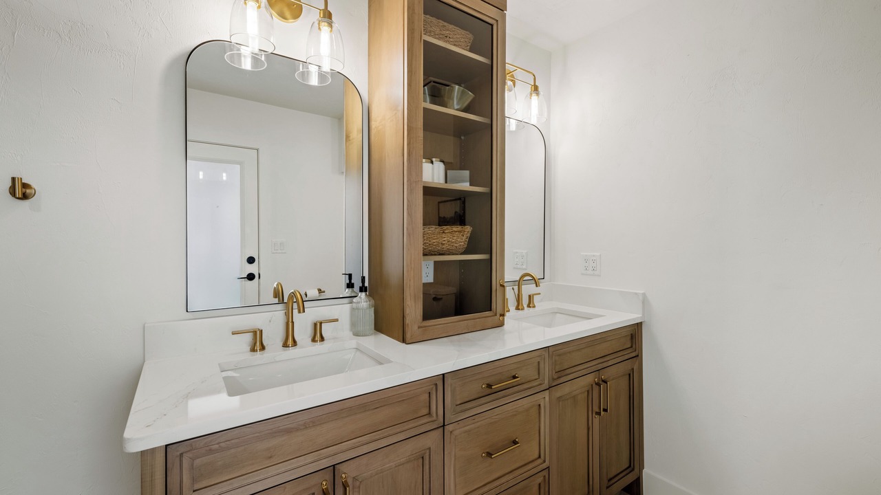 Photo of Bathroom in Melrose