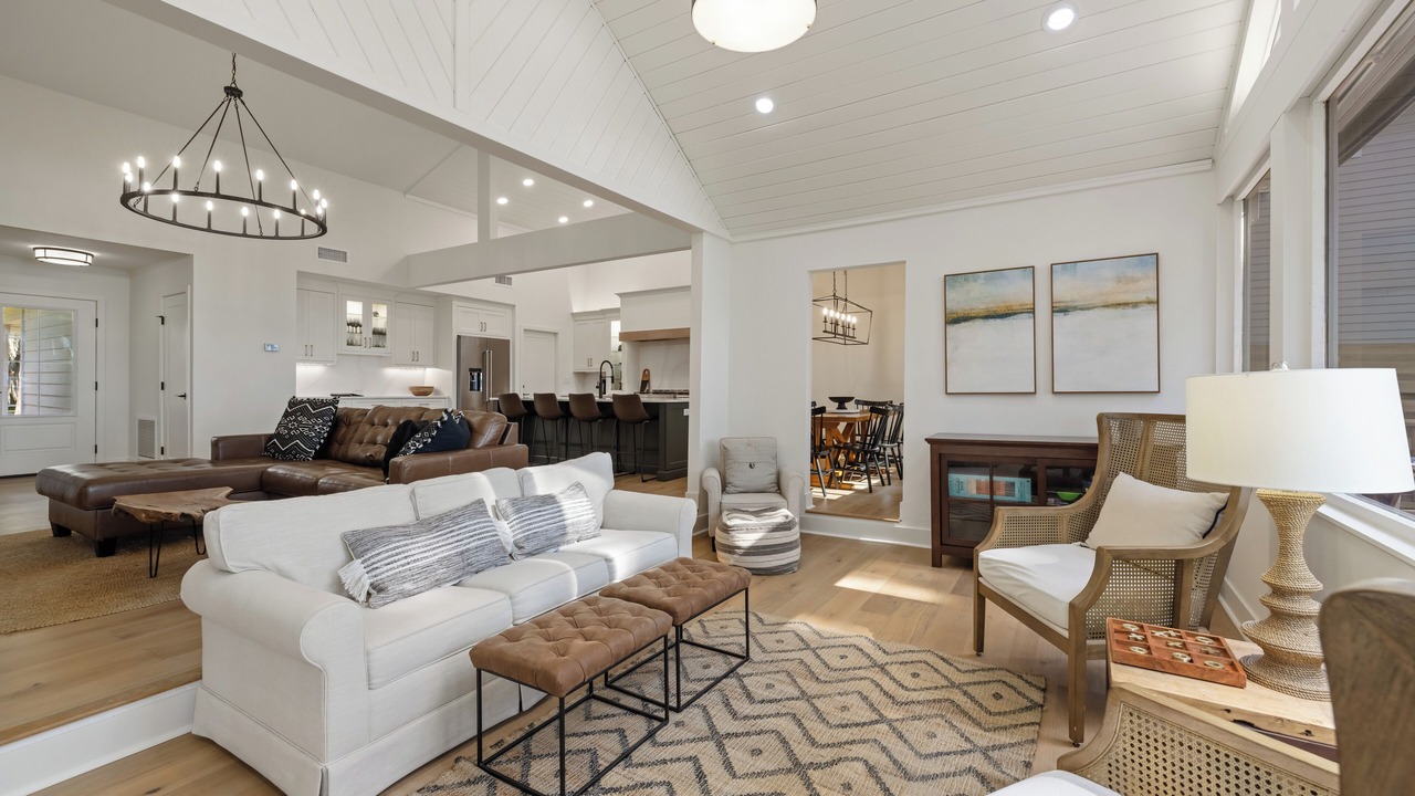 Photo of Livingroom in Melrose