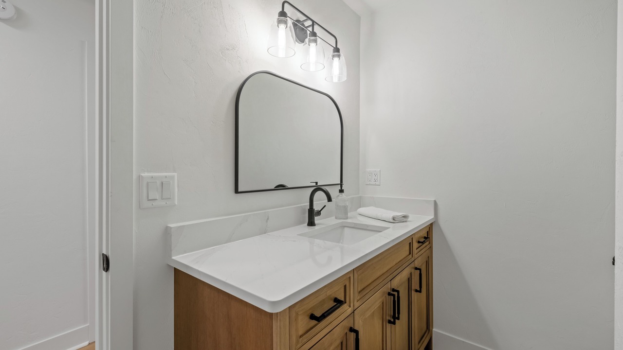 Photo of Bathroom in Melrose