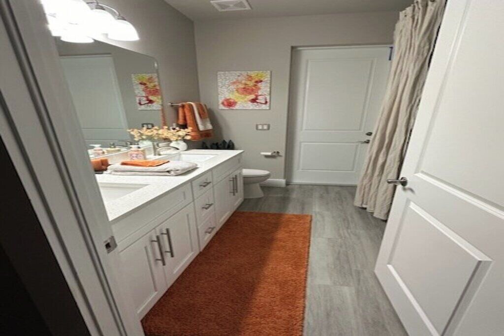 Photo of Bathroom in Jacarandas