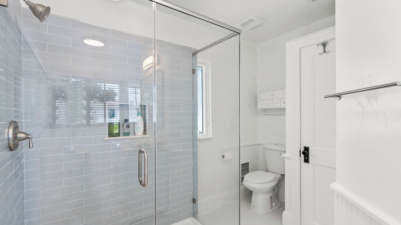 Photo of Bathroom in Courier City - Oscawana