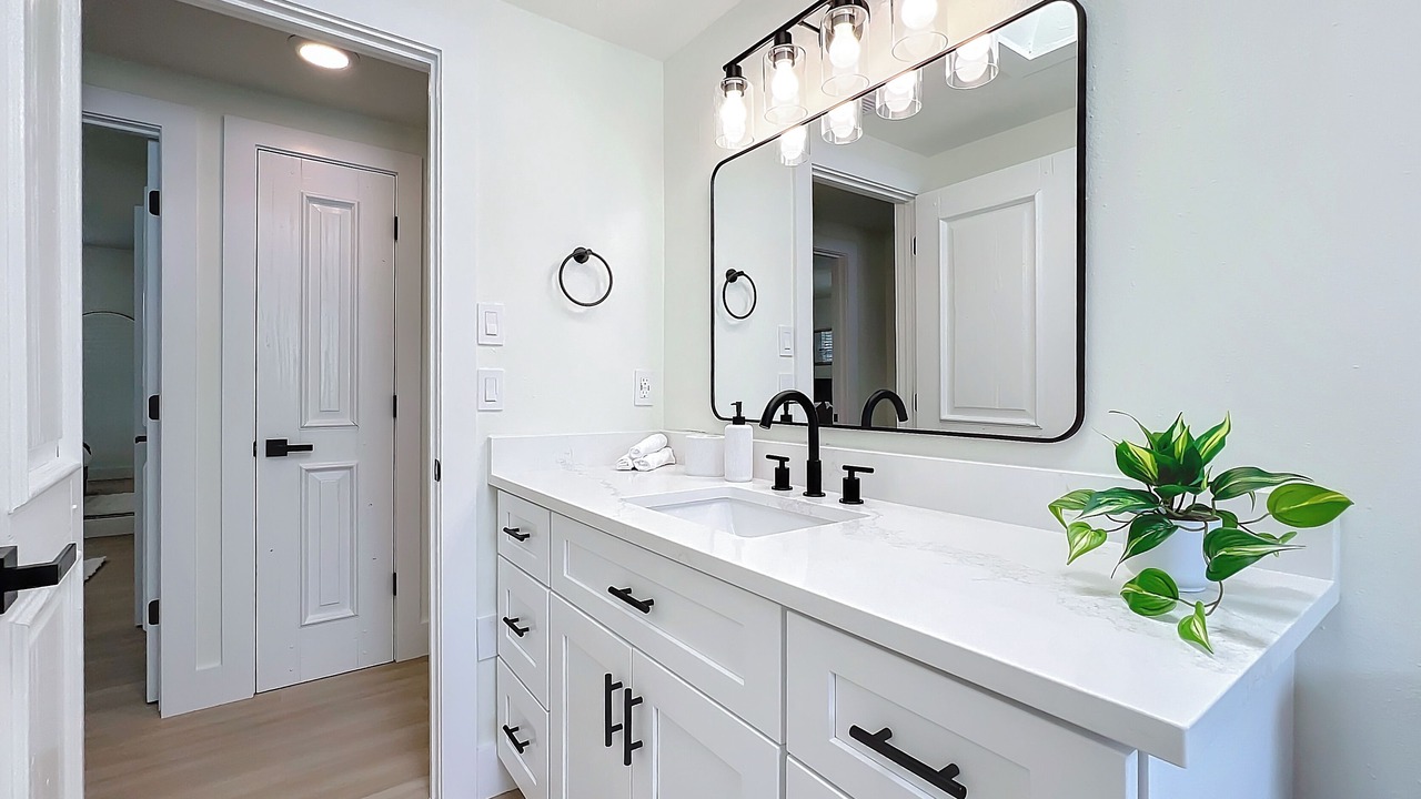 Photo of Bathroom in Bee Ridge
