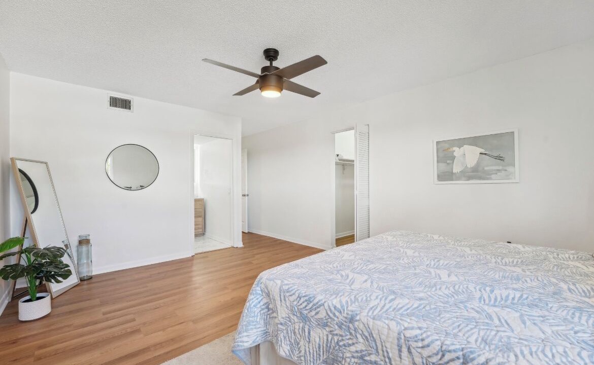 Photo of Bedroom in Pinellas Point