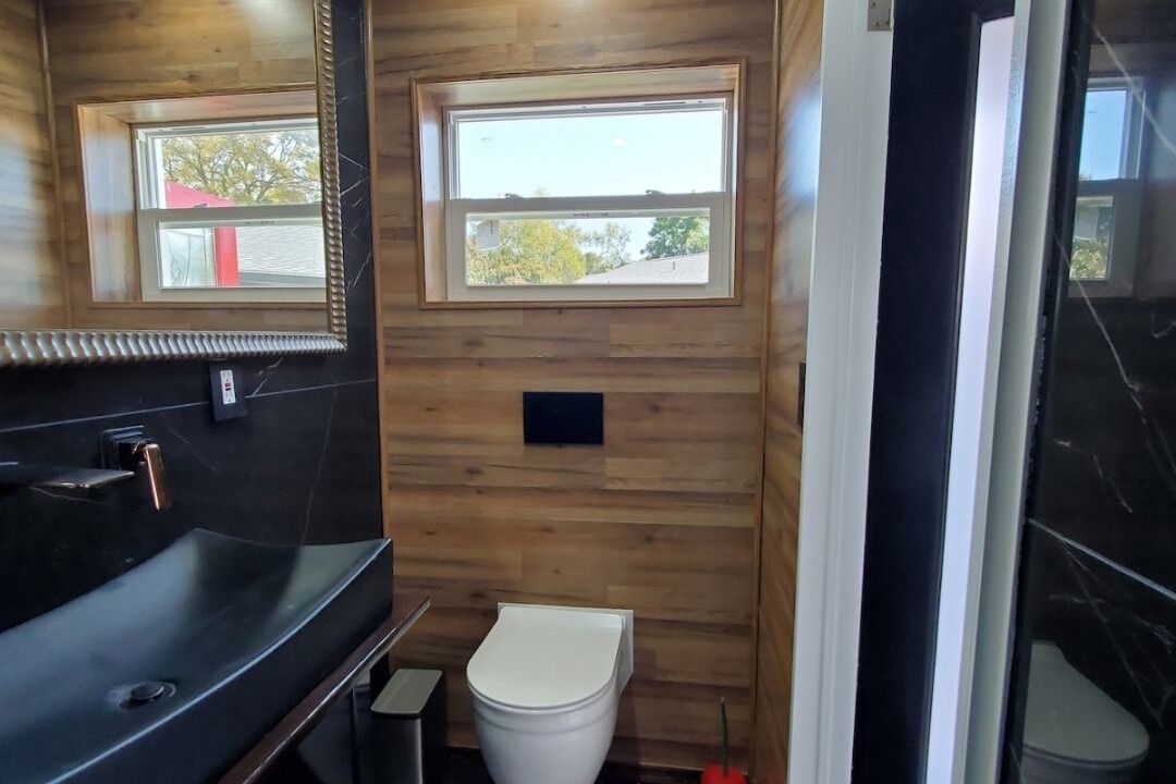 Photo of Bathroom in Largo