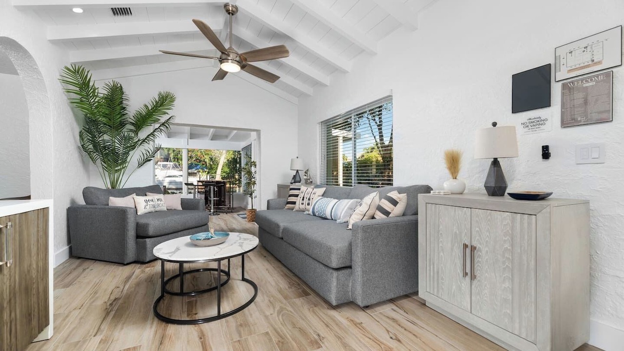 Photo of Livingroom in Riverside Park
