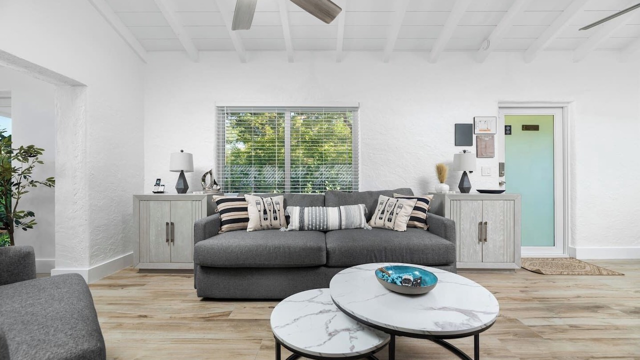 Photo of Livingroom in Riverside Park