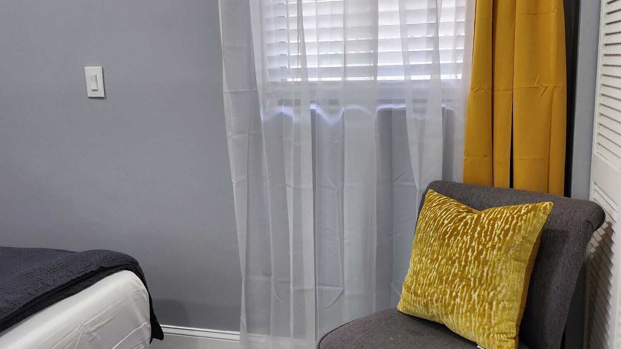 Photo of Bedroom in Coral Springs