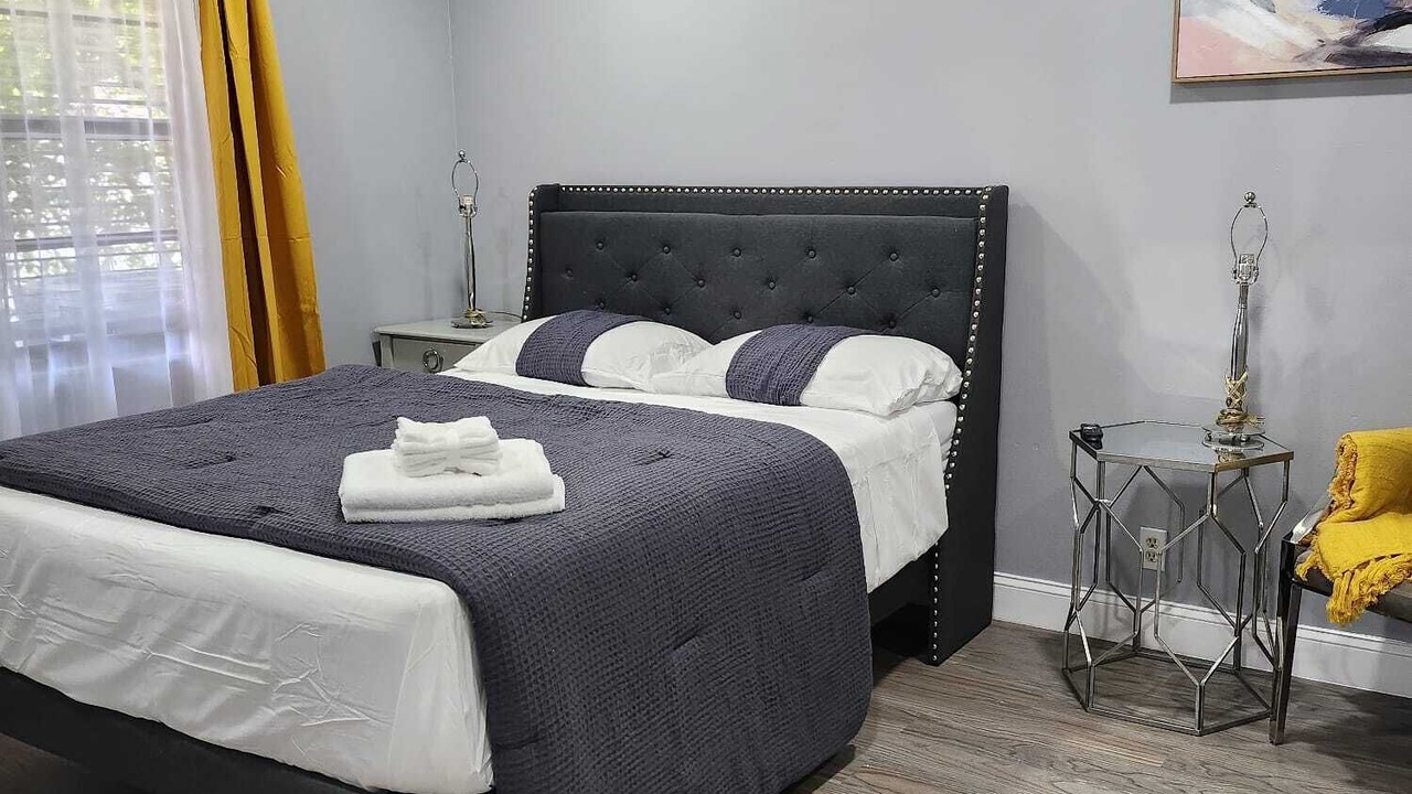 Photo of Bedroom in Coral Springs