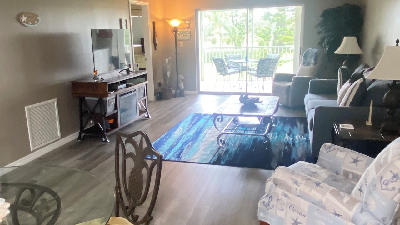 Photo of Livingroom in Lely Golf Estates