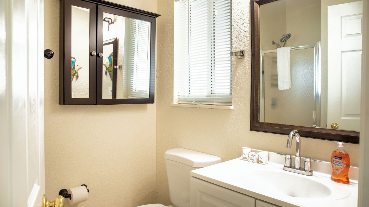 Photo of Bathroom in Little Torch Key