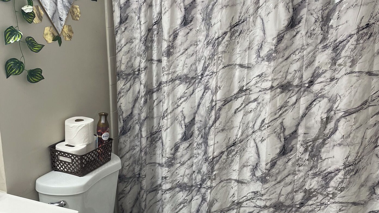 Photo of Bathroom in Sandalwood