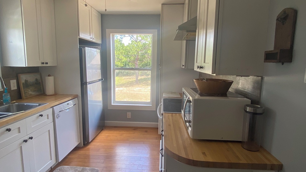 Photo of Kitchen in Tropical Gulf Acres