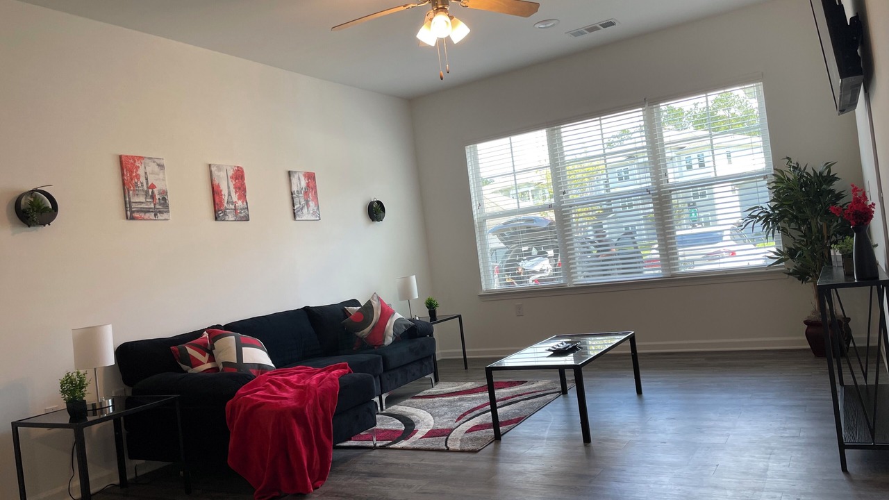 Photo of Livingroom in Orange Park