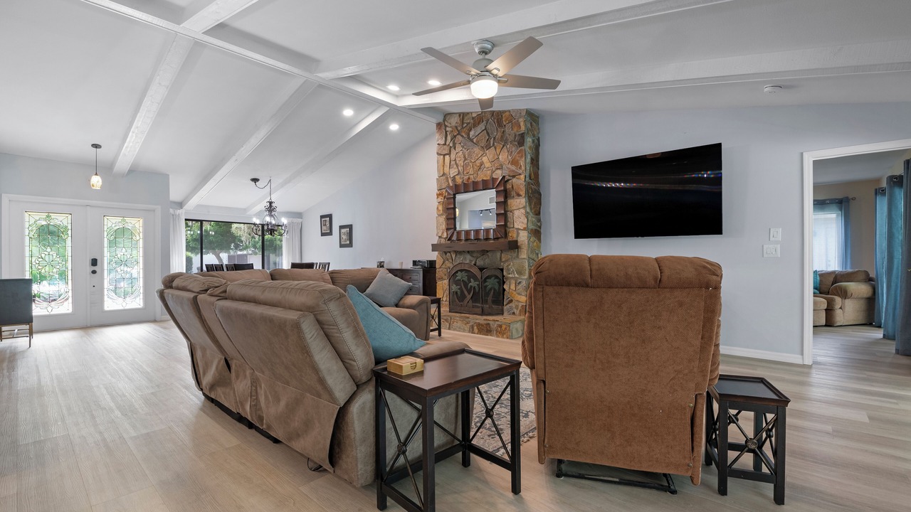 Photo of Livingroom in Fruitville