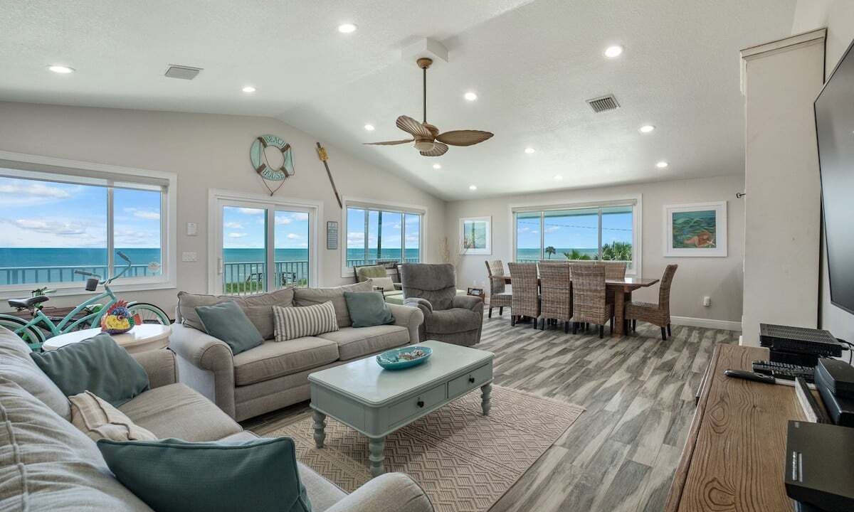 Photo of Livingroom in Flagler Beach