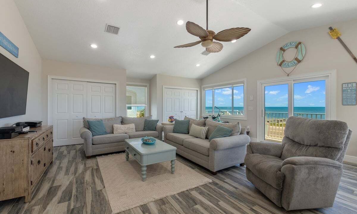 Photo of Livingroom in Flagler Beach