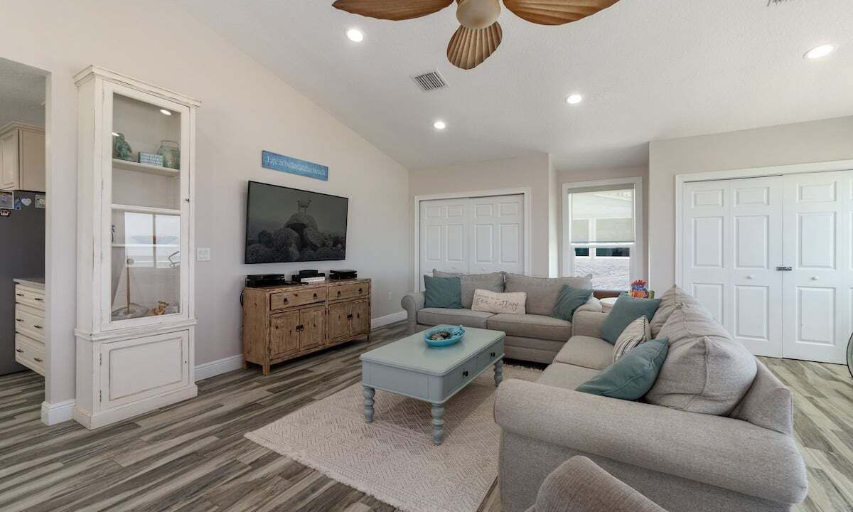 Photo of Livingroom in Flagler Beach