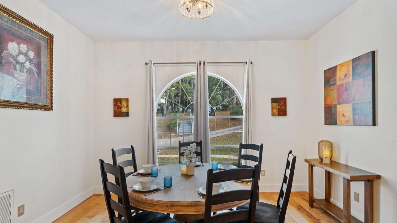 Photo of Livingroom in Fellowship