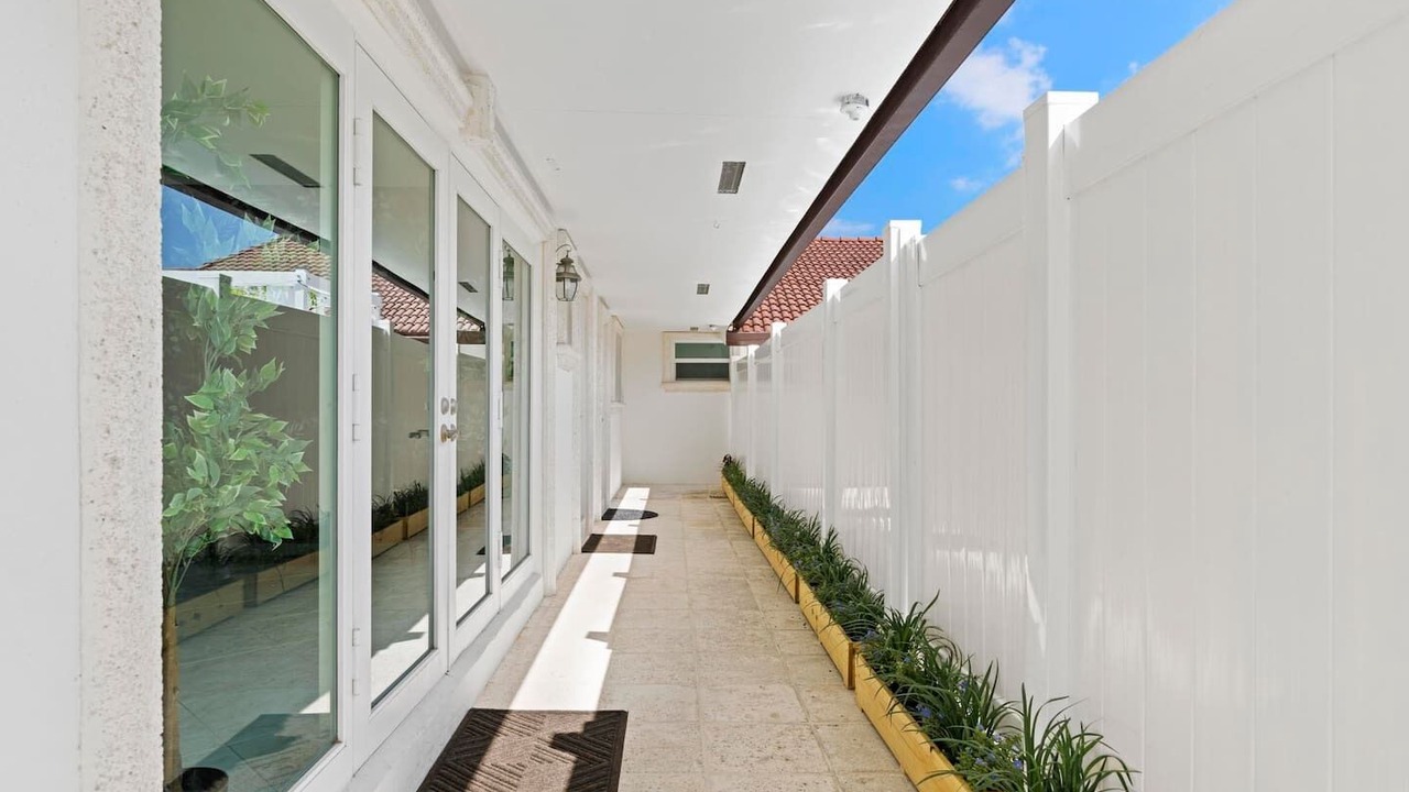 Photo of Outdoor in Ludlam
