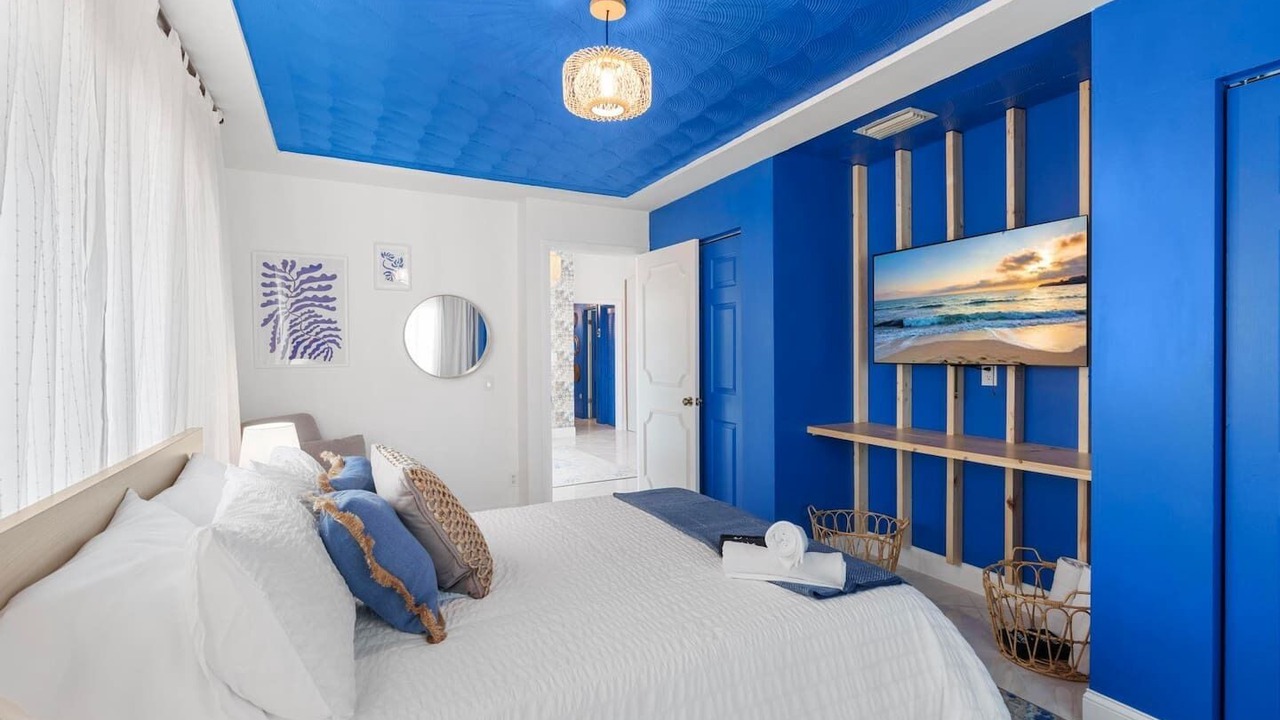 Photo of Bedroom in Ludlam
