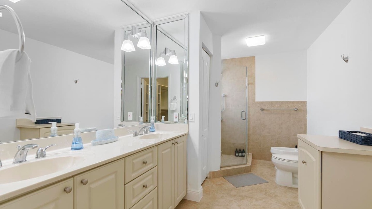 Photo of Bathroom in Ludlam