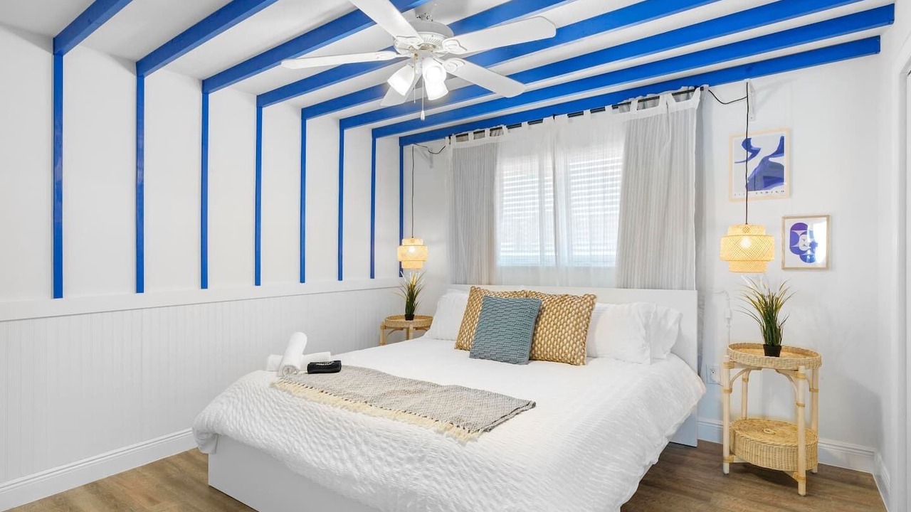 Photo of Bedroom in Ludlam