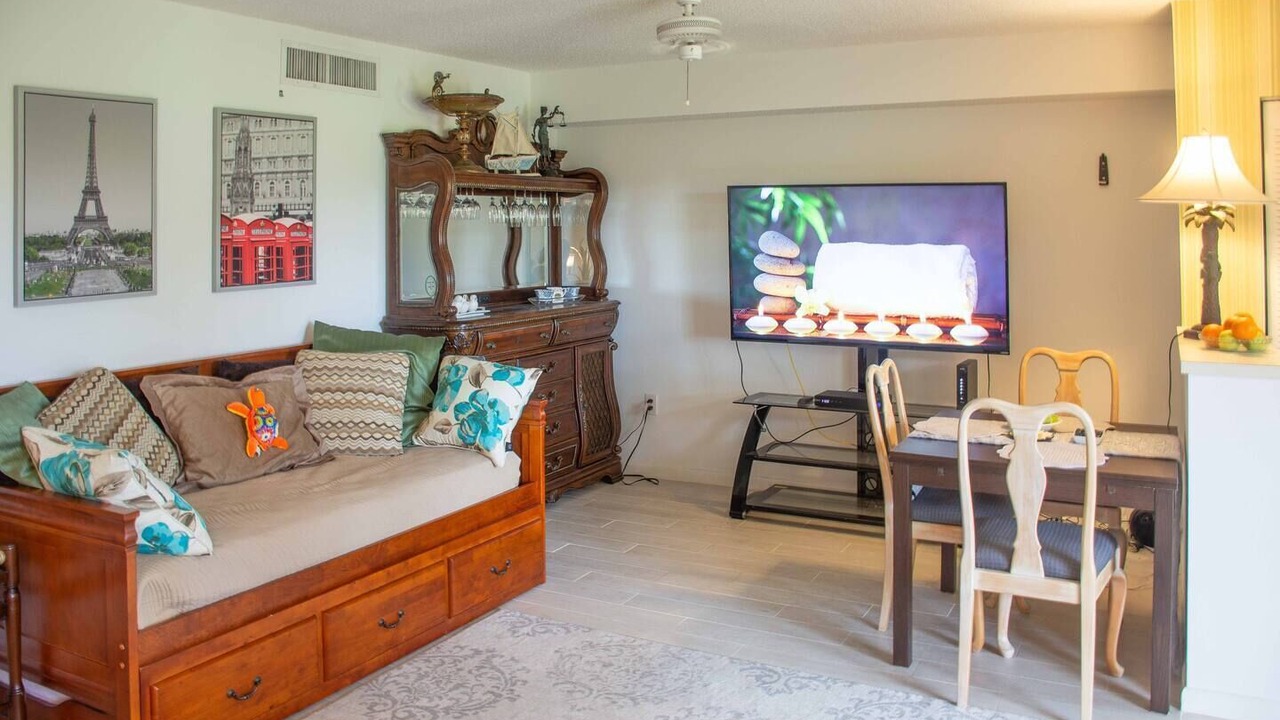 Photo of Livingroom in Jupiter