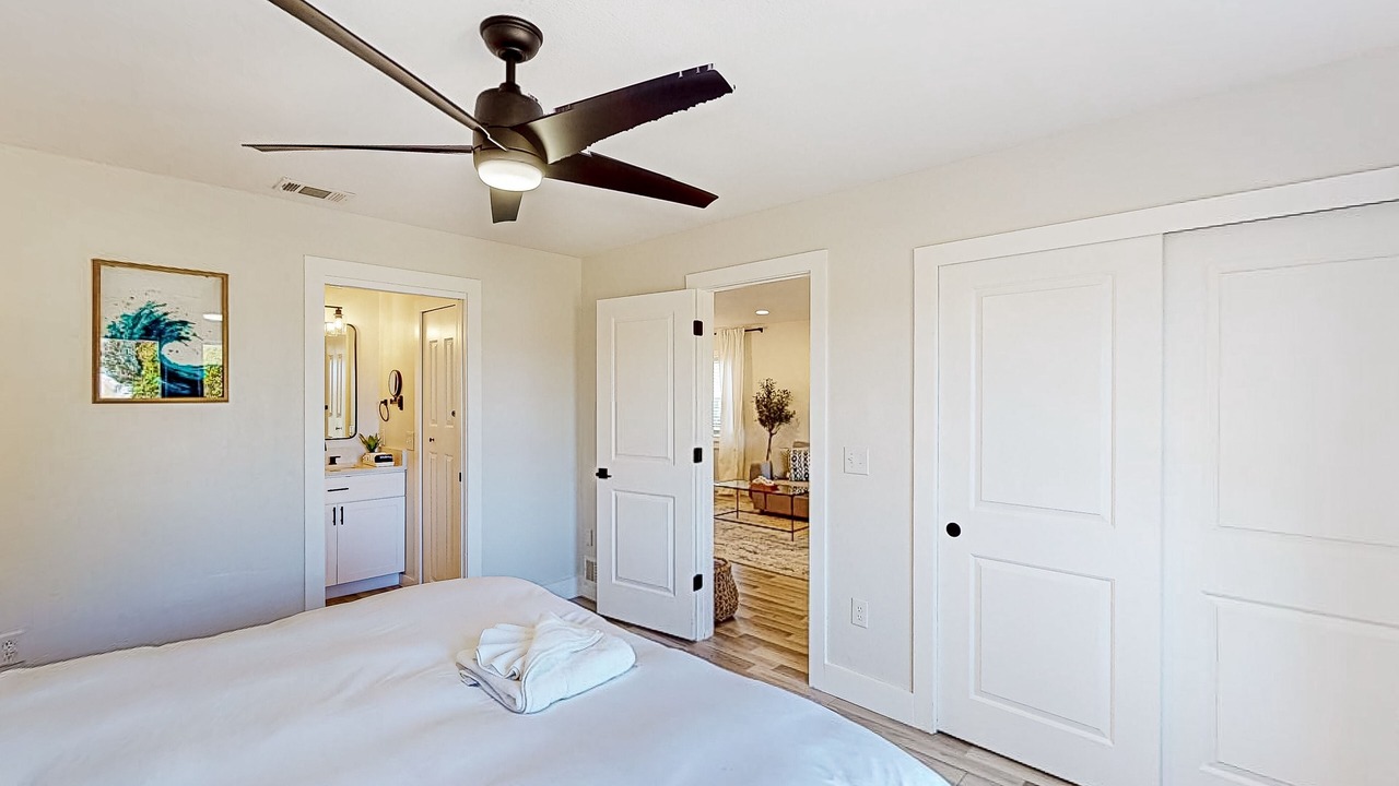 Photo of Bedroom in Bay Acres