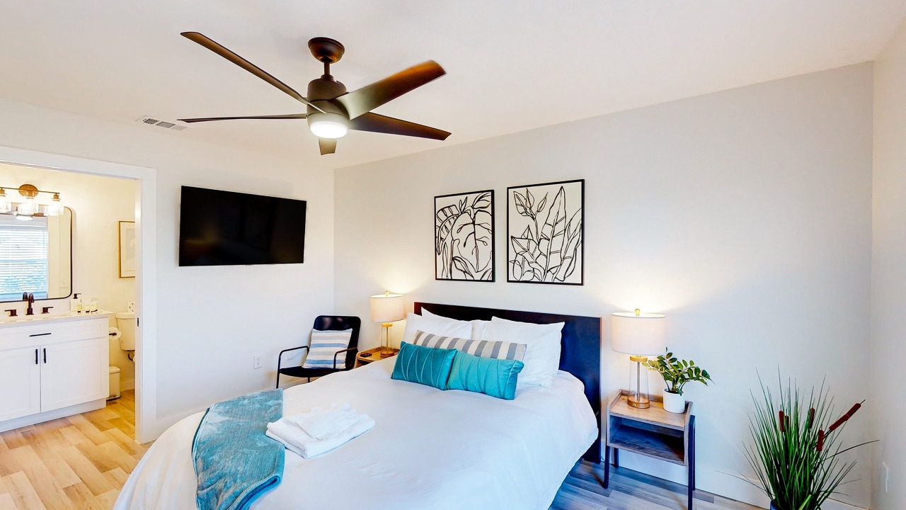 Photo of Bedroom in Bay Acres