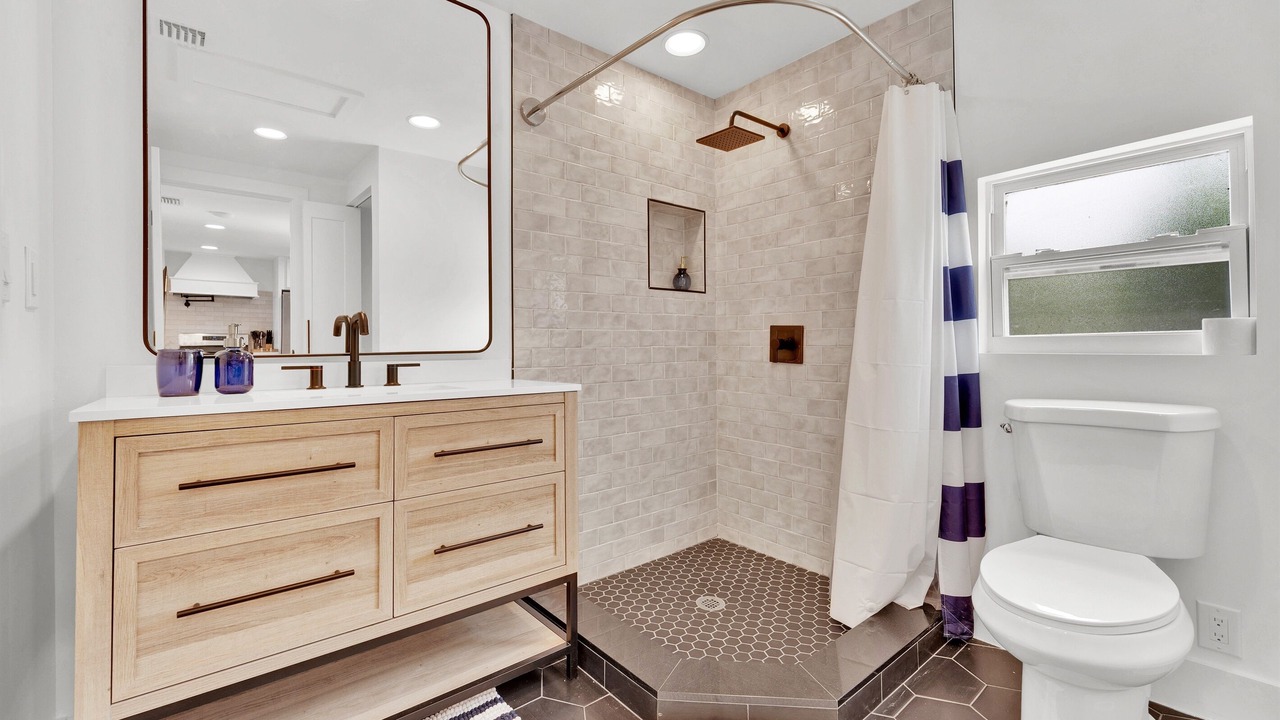 Photo of Bathroom in Southside