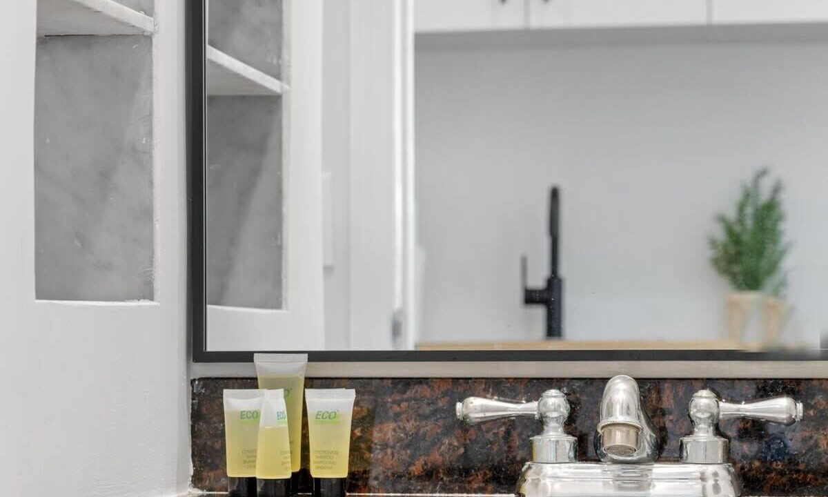 Photo of Bathroom in Melaleuca Gardens