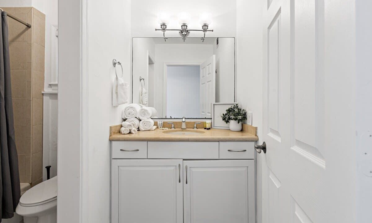Photo of Bathroom in Colee Hammock
