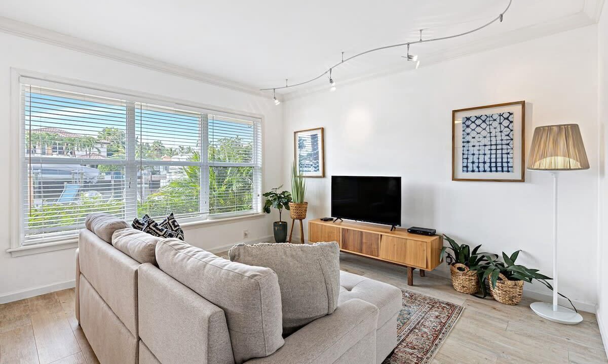 Photo of Livingroom in Hendricks and Venice Isles