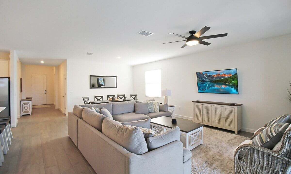 Photo of Livingroom in Lakewood Ranch