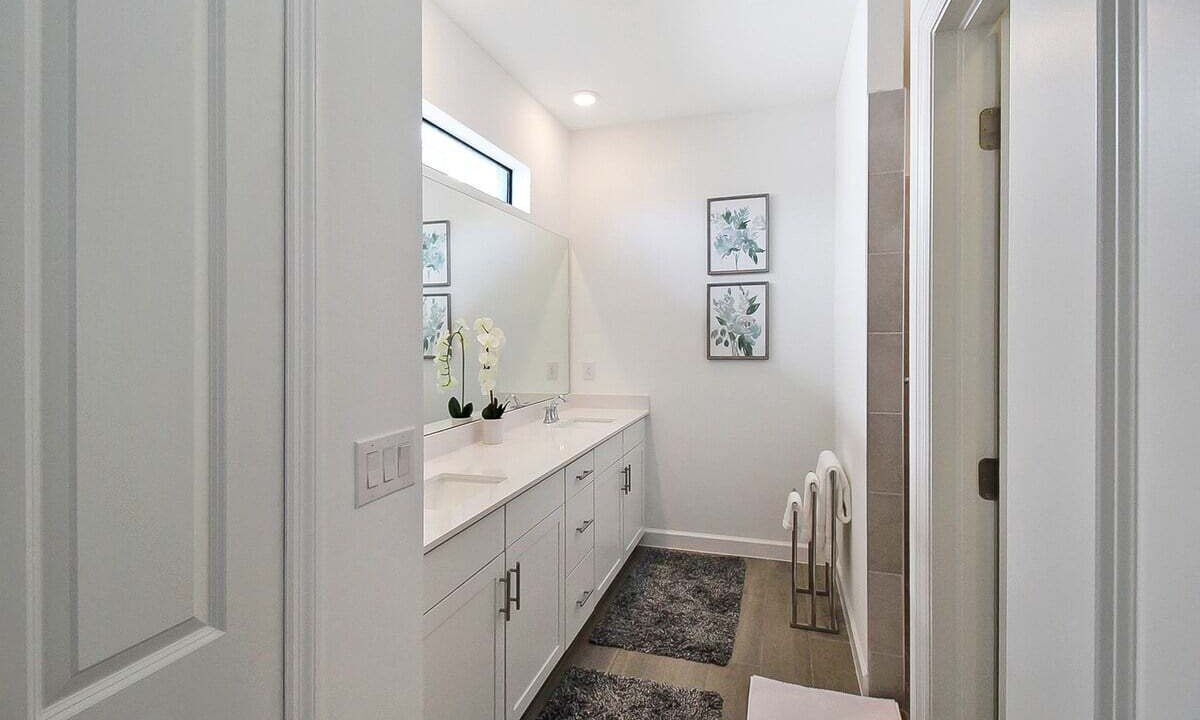 Photo of Bathroom in Lakewood Ranch
