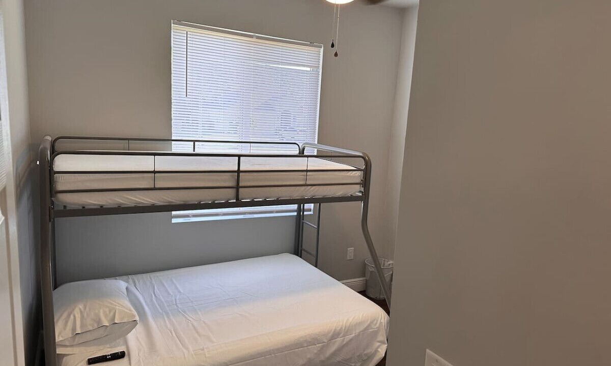 Photo of Bedroom in Diplomat