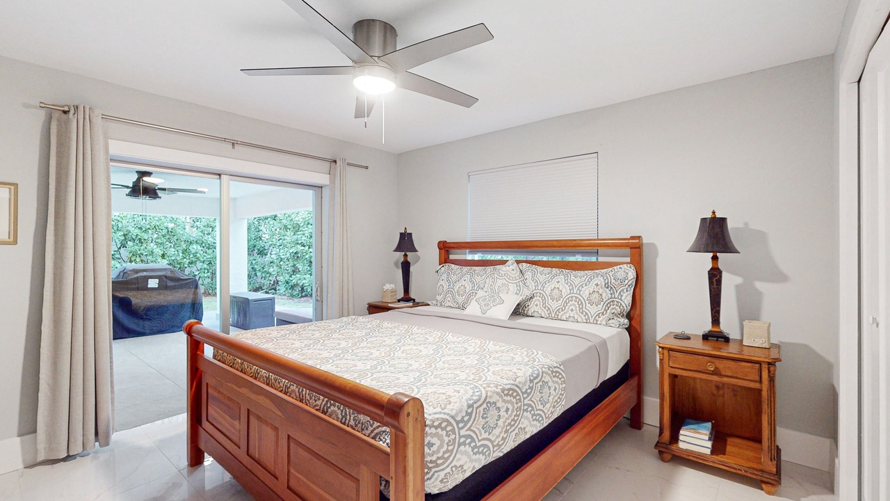 Photo of Bedroom in Isles of Capri