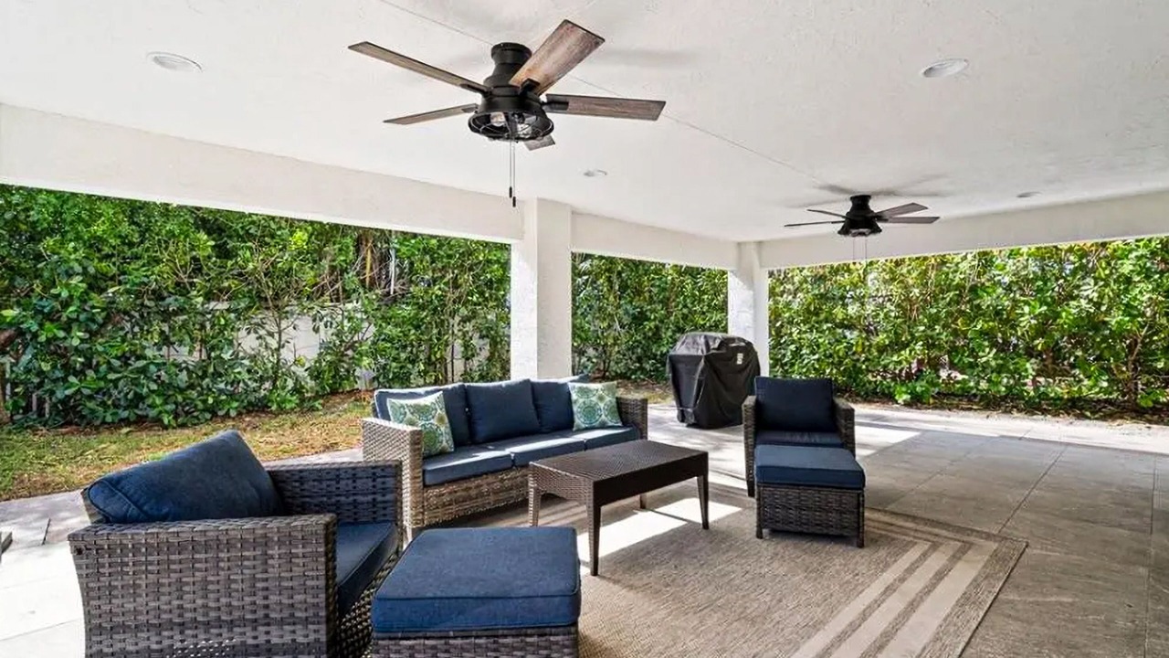 Photo of Patio Balcony in Isles of Capri