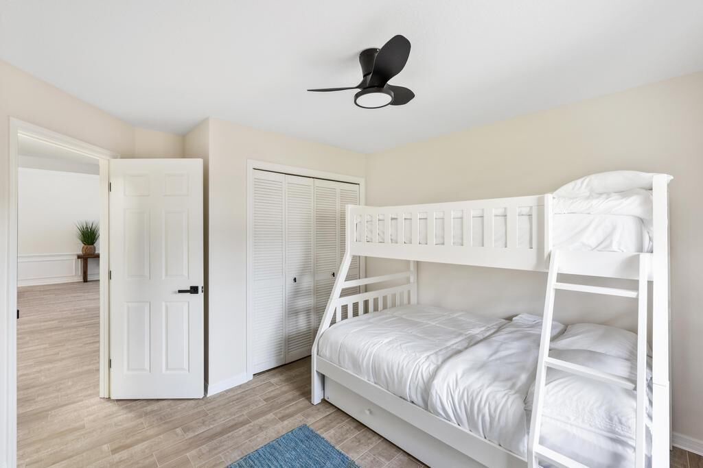 Photo of Bedroom in Laurel