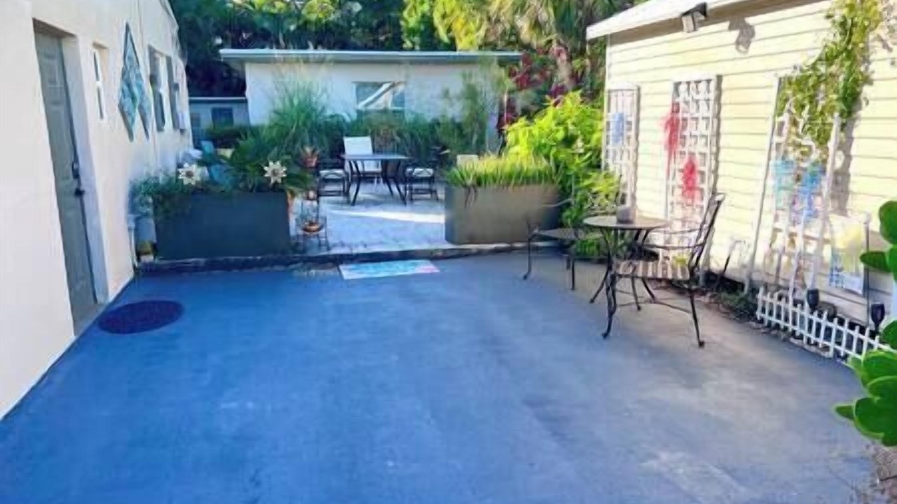 Photo of Outdoor in Middle River Terrace