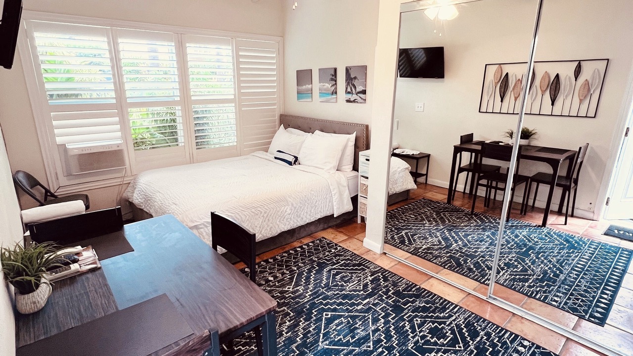 Photo of Bedroom in Middle River Terrace