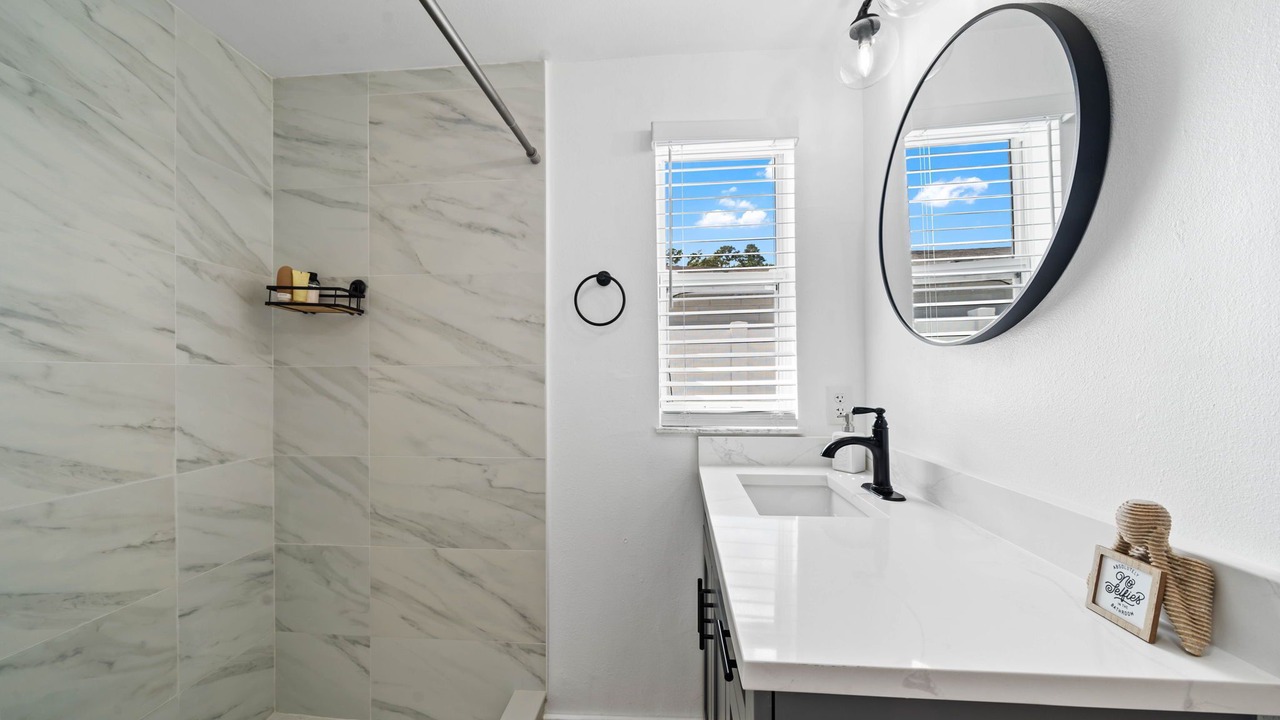 Photo of Bathroom in Oakford Park