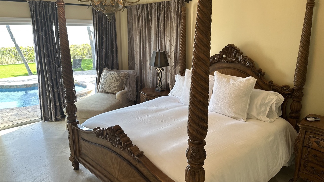 Photo of Bedroom in Deerfield Beach