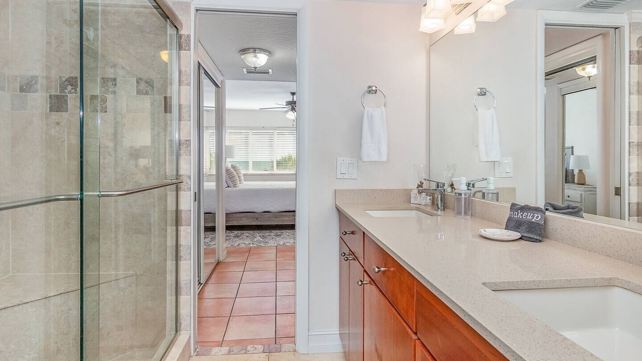 Photo of Bathroom in Tropic