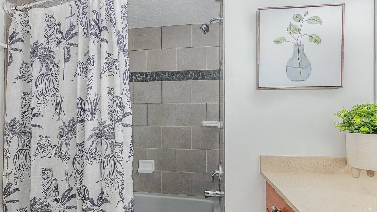 Photo of Bathroom in Tropic